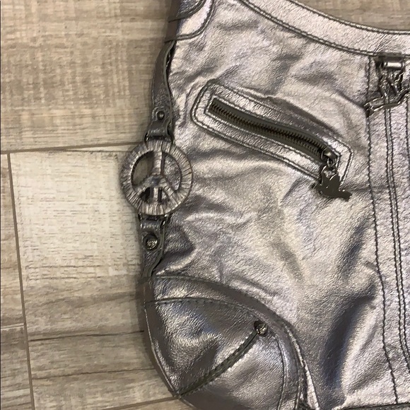 tbt - Picture 2 of 6